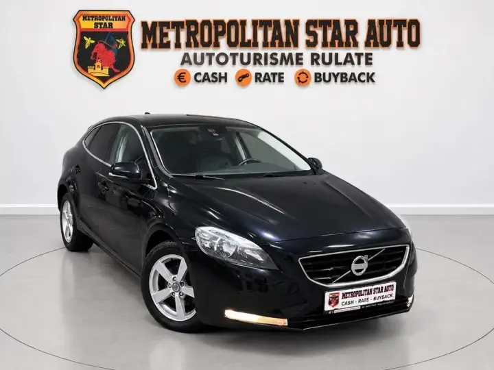 Volvo V40 II