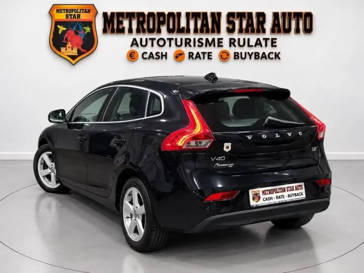 Volvo V40 II