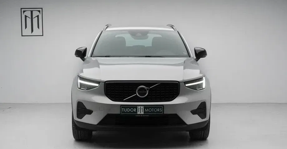 Volvo XC 40 Recharge T5 Twin Engine AT7 Inscription Expression — imagine 5