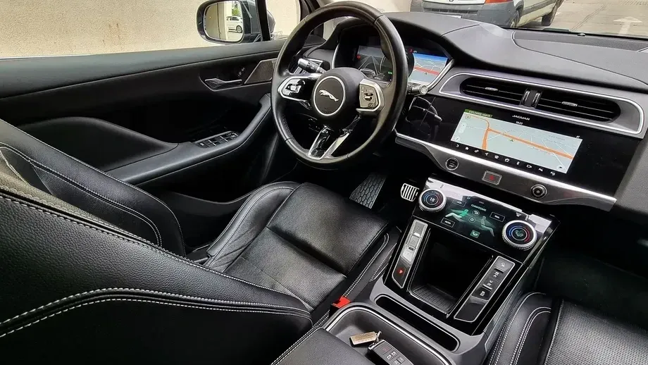 Jaguar I-Pace EV400 AWD SE — imagine 2