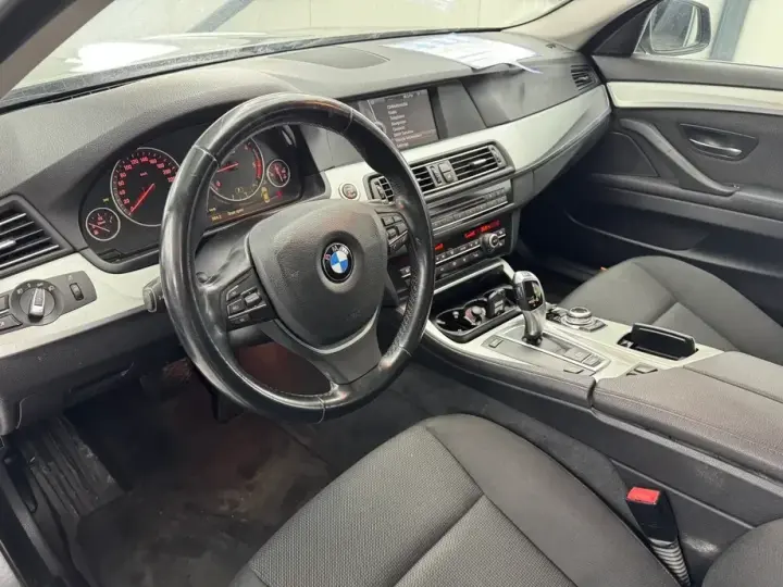 BMW Seria 5 F10/F11/F07 525d Sport-Aut.