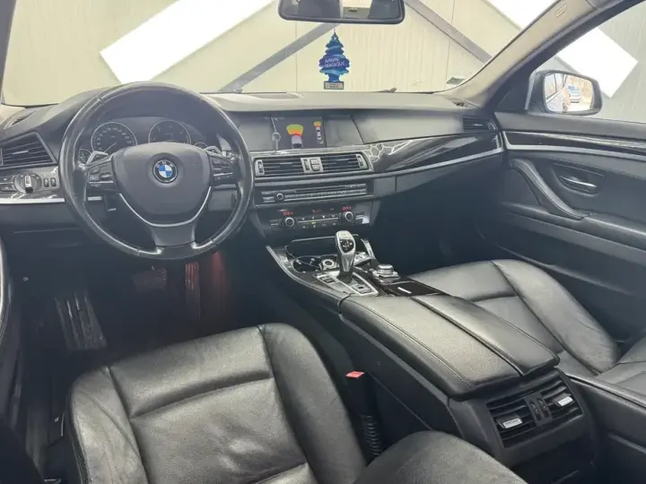 BMW Seria 5 F10/F11/F07 525d Sport-Aut.