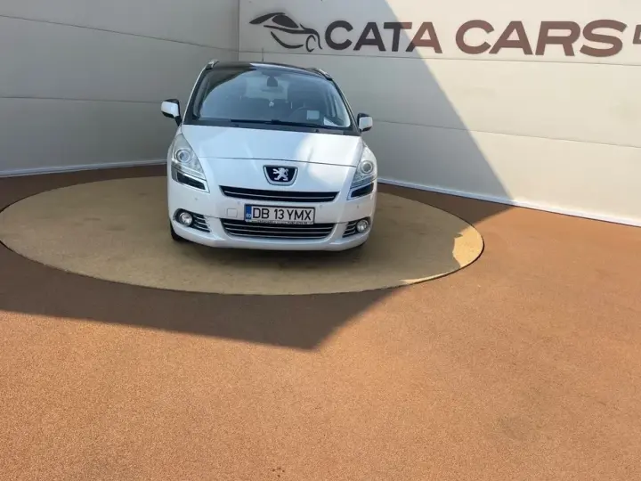 Peugeot 5008 I