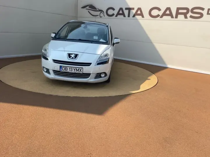 Peugeot 5008 I