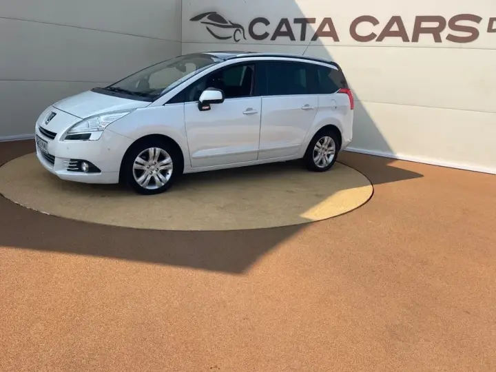 Peugeot 5008 I