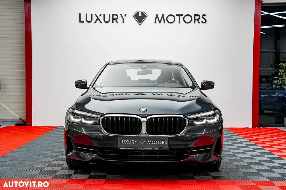 BMW Seria 5 G30/G31 [2017 - Prezent] 530e xDrive Aut. — imagine 3