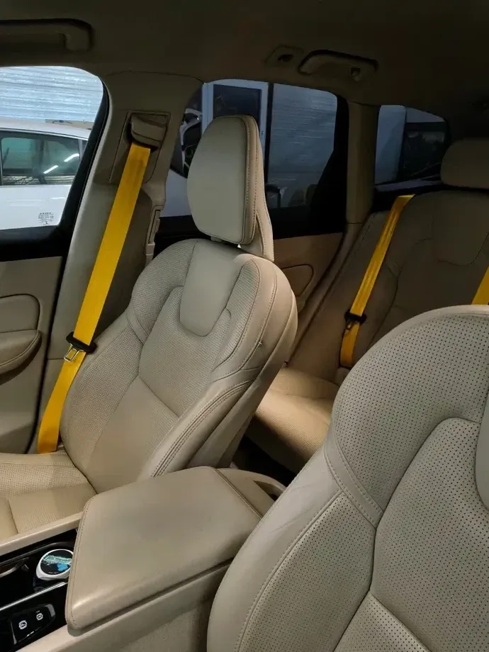 Volvo XC 60 T5 Inscription — imagine 6