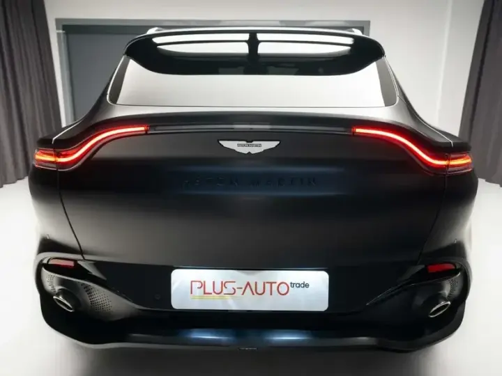 Aston Martin DBX
