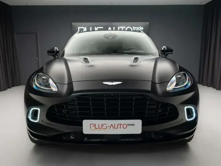 Aston Martin DBX