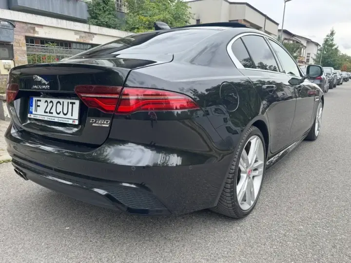Jaguar XE D180 Aut. R-Dynamic S