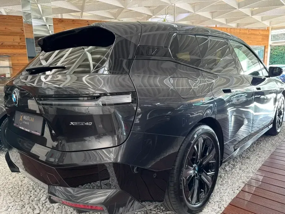 BMW iX — imagine 4