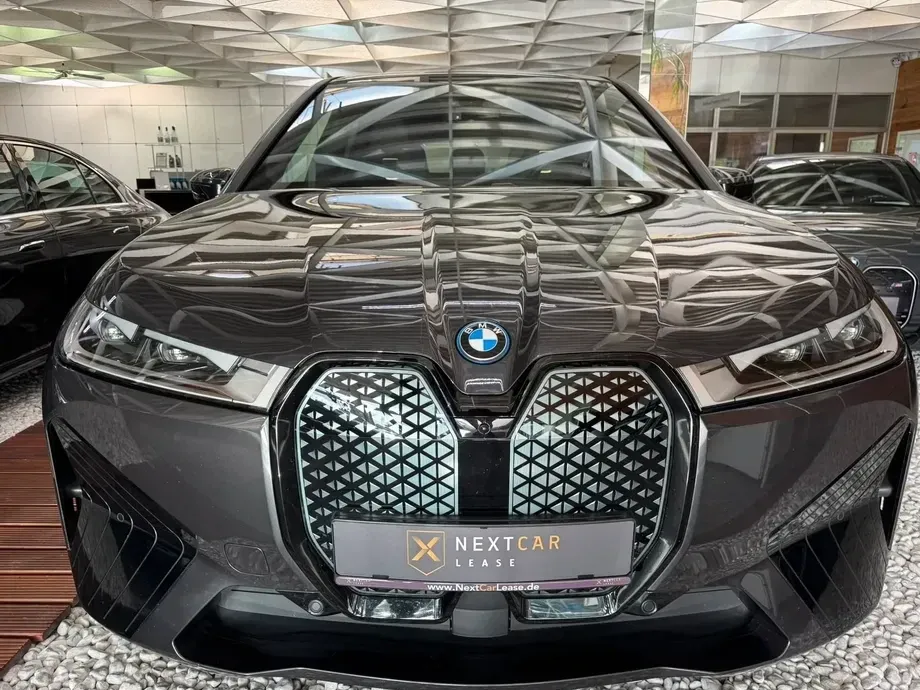 BMW iX — imagine 2