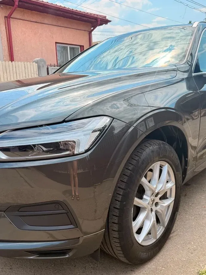 Volvo XC 60 II D4 Momentum — imagine 4