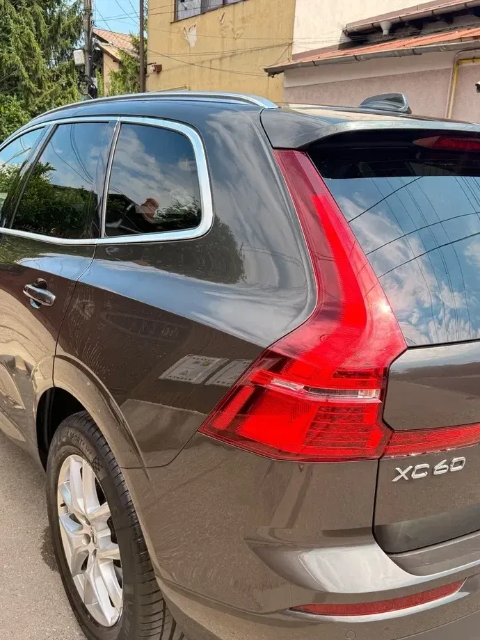 Volvo XC 60 II D4 Momentum — imagine 5