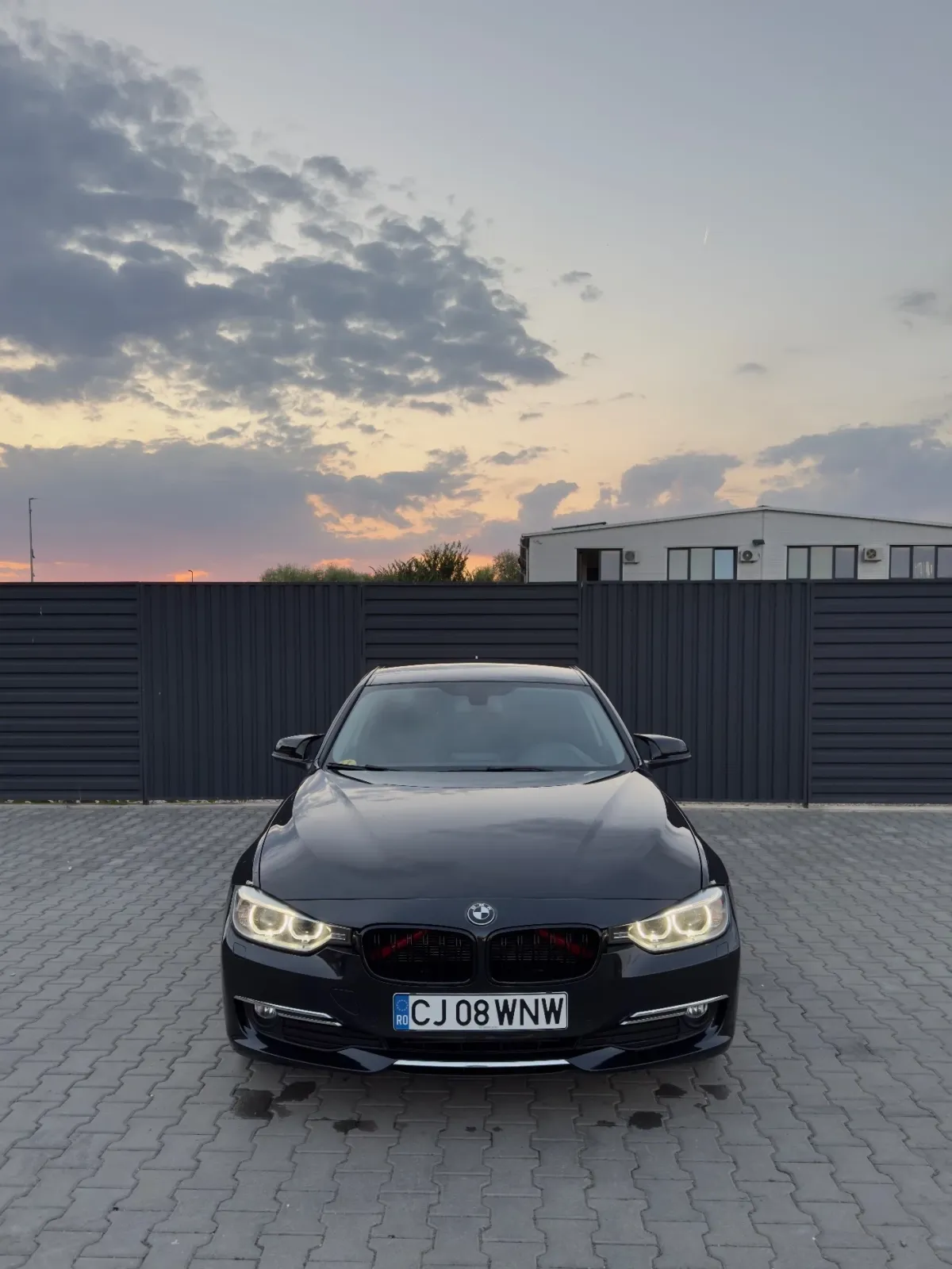 BMW Seria 3 F30/F31/F34 320d Blue Performance Luxury Line — imagine 5