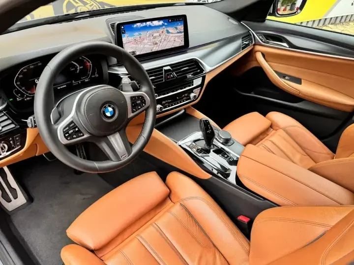 BMW Seria 5 G30/G31 520d xDrive Aut. M Sport Edition