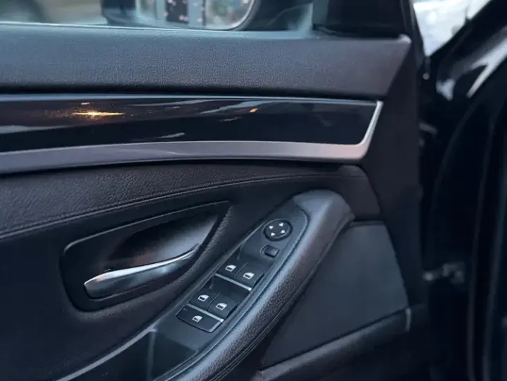 BMW Seria 5 520d Aut.