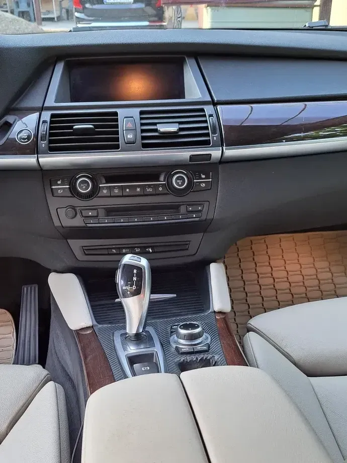 BMW X6 xDrive40d — imagine 5