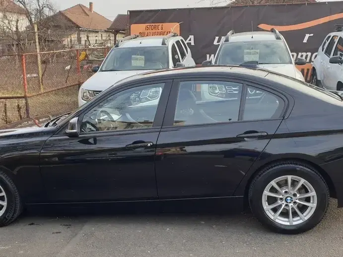 BMW Seria 3 F30/F31/F34 318d xDrive Advantage