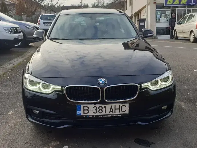 BMW Seria 3 F30/F31/F34 318d xDrive Advantage