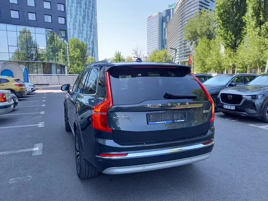 Volvo XC 90 II B5 MHEV AWD 5 locuri Momentum Pro — imagine 4