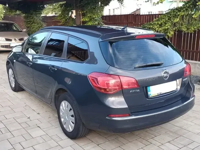 Opel Astra J 1.7 CDTI DPF ecoFLEX TourerStart/Stop Edition