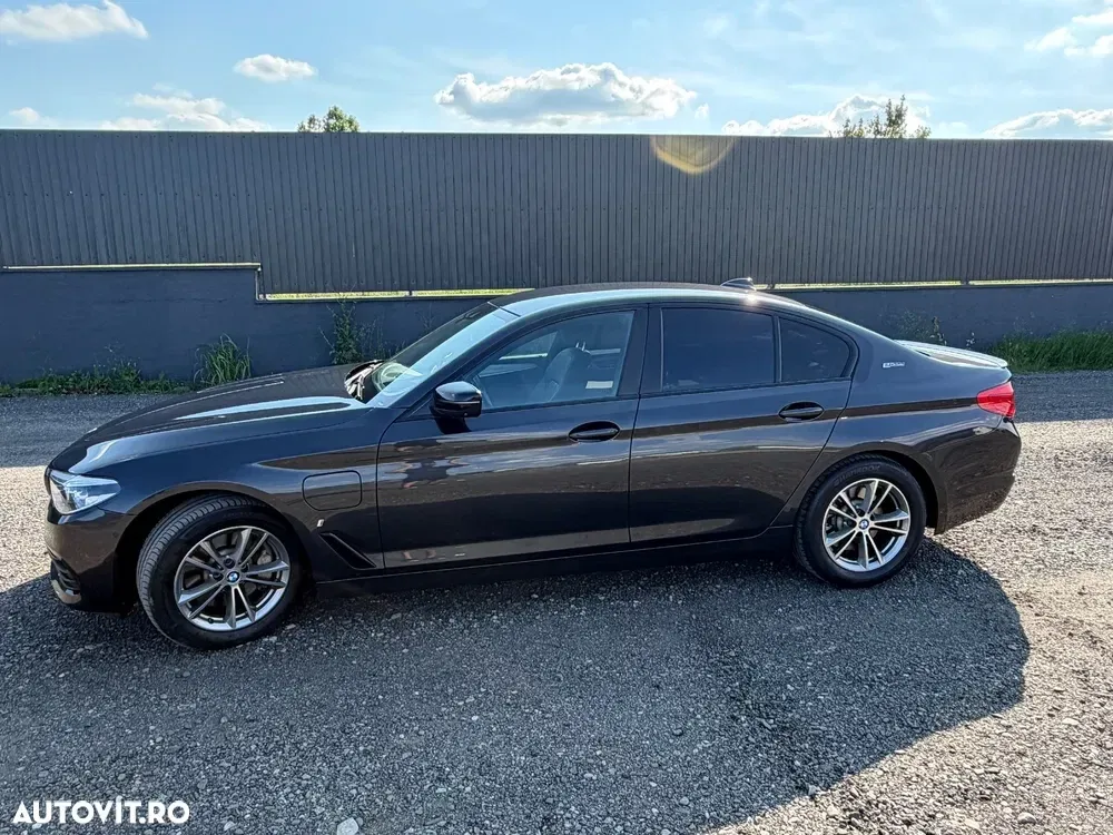 BMW Seria 5 G30/G31 [2017 - Prezent] 530e AT PHEV — imagine 4