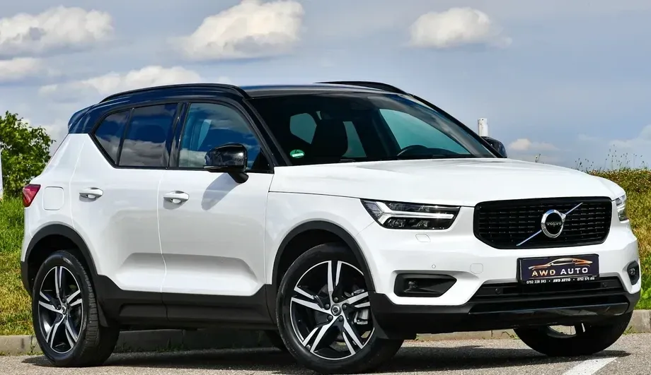 Volvo XC 40 D4 AWD Geartronic R-Design — imagine 2