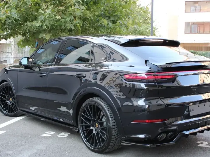 Porsche Cayenne E-Hybrid Tiptronic S