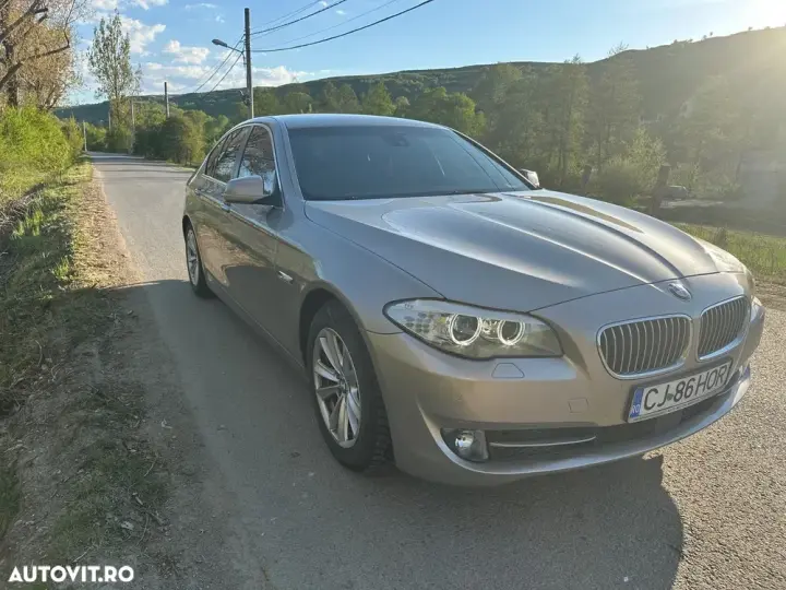 BMW Seria 5 F10/F11/F07 [2010 - 2017] 525d xDrive AT