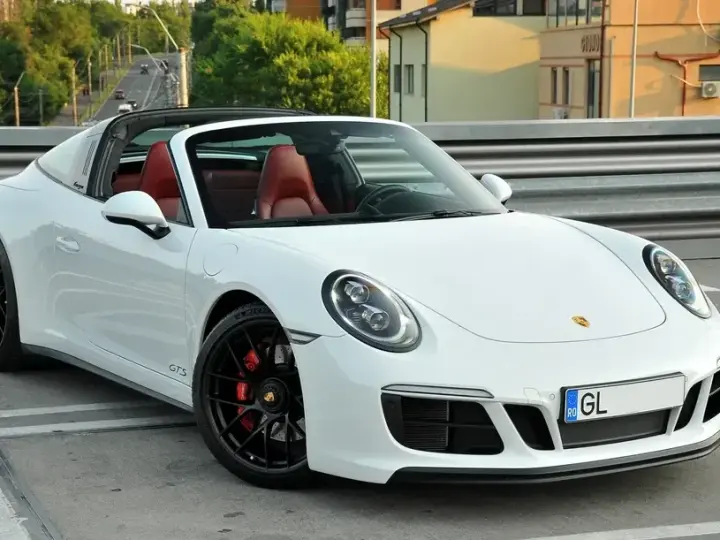 Porsche 911 Targa 4 GTS PDK
