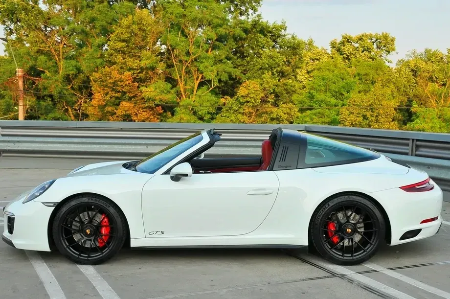 Porsche 911 Targa 4 GTS PDK — imagine 3