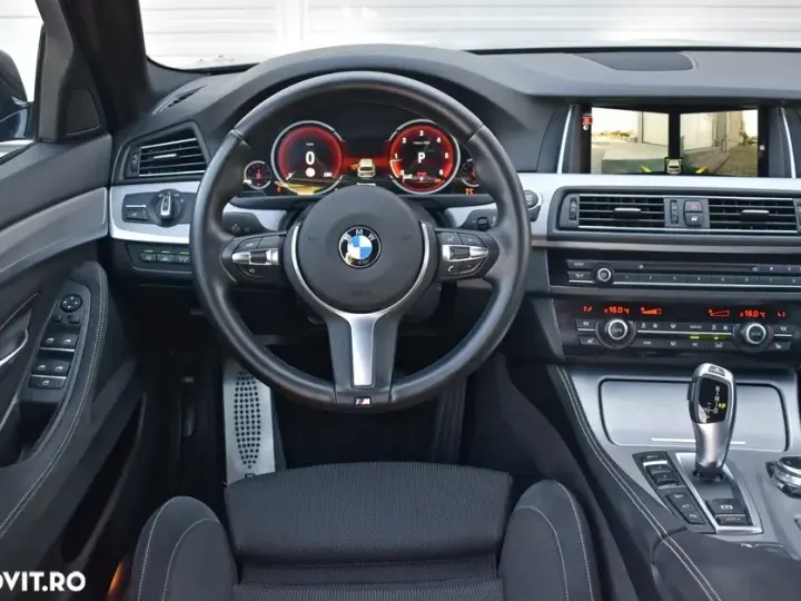 BMW Seria 5 F10/F11/F07 [2010 - 2017] 520d xDrive Aut. M Sport Edition