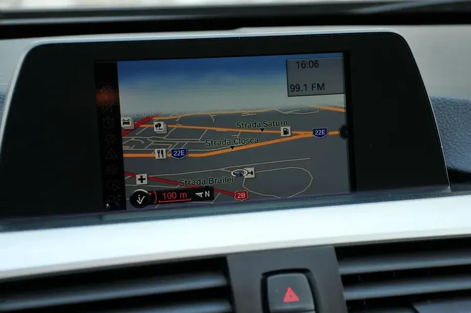 BMW Seria 3 F30/F31/F34 316d Modern Line — imagine 6