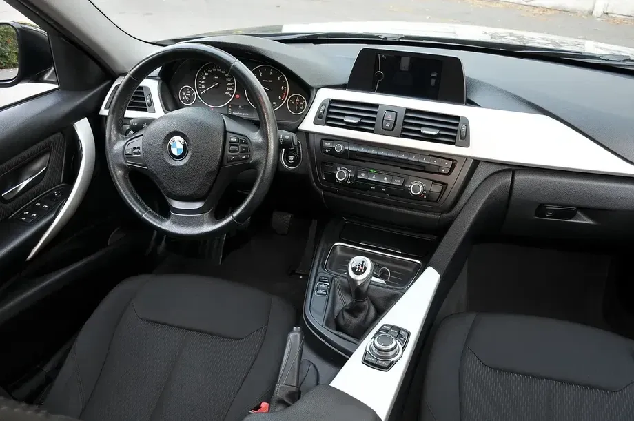 BMW Seria 3 F30/F31/F34 316d Modern Line — imagine 4