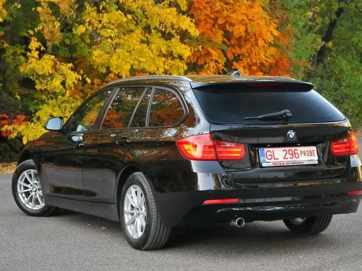 BMW Seria 3 F30/F31/F34 316d Modern Line