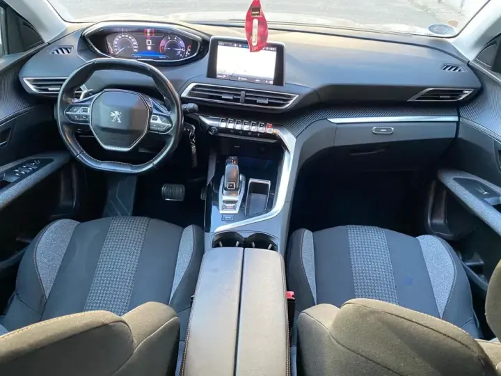 Peugeot 3008 II BlueHDi 130 Stop & Start EAT8 Active Pack
