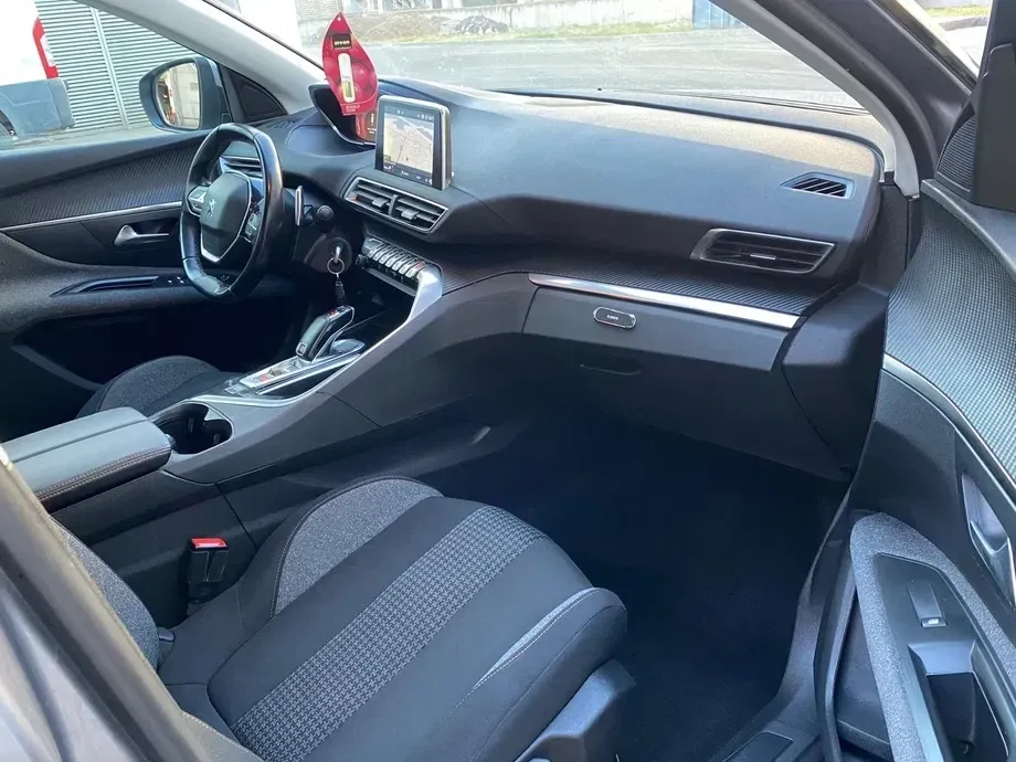 Peugeot 3008 II BlueHDi 130 Stop & Start EAT8 Active Pack — imagine 5