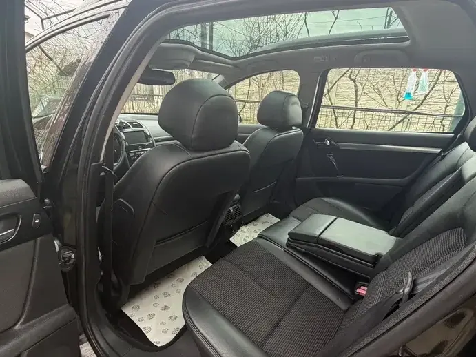 Peugeot 407 HDi 140 Platinum