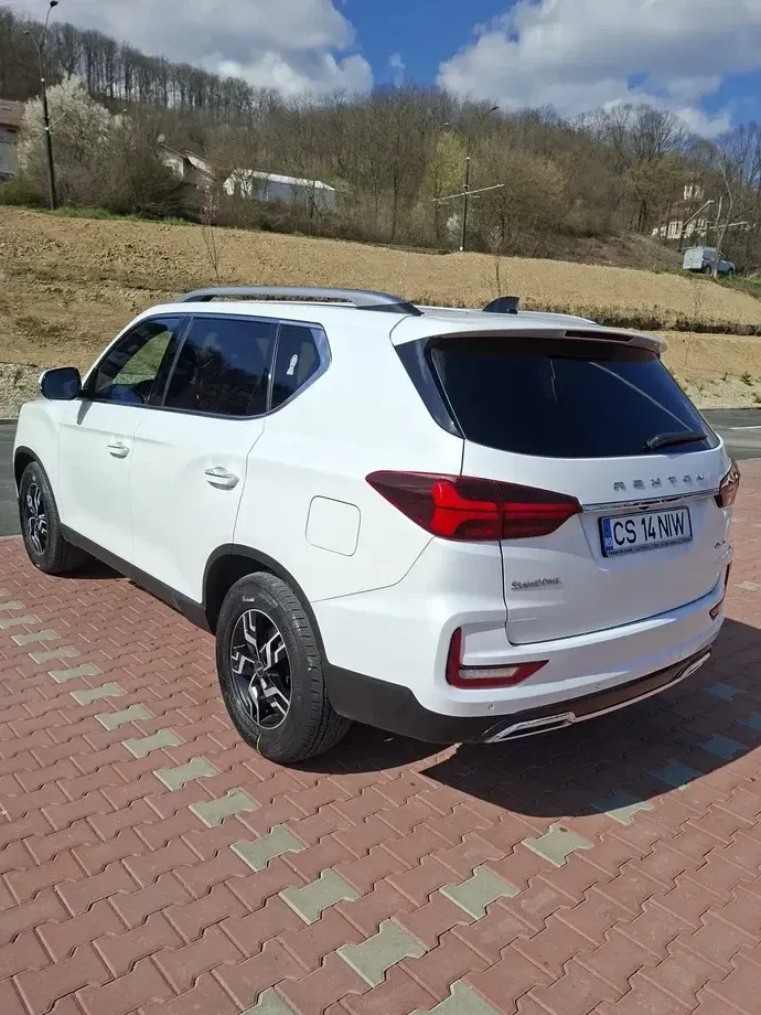 SsangYong REXTON G4 2.2 e-XDI 4WD Black Edition — imagine 3