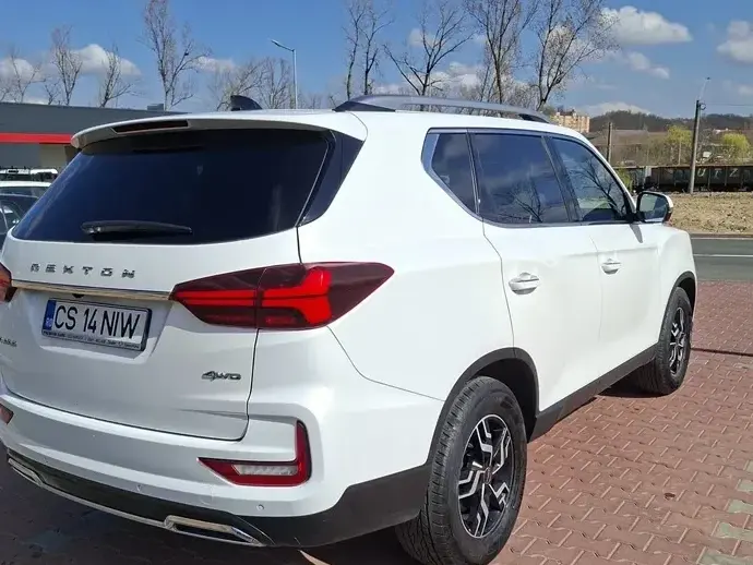SsangYong REXTON G4 2.2 e-XDI 4WD Black Edition