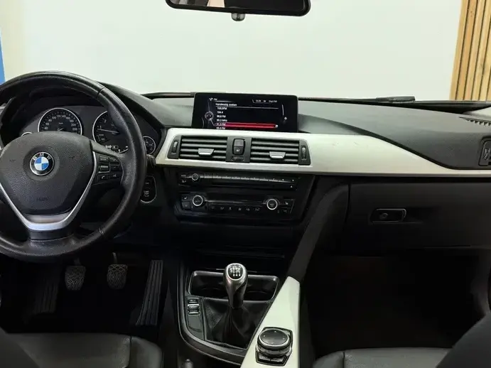 BMW Seria 3 F30/F31/F34 316i