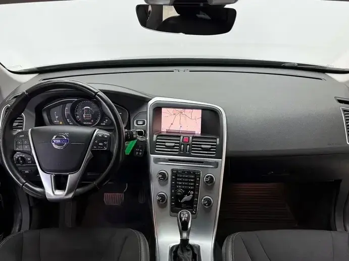 Volvo XC 60 II D4 Momentum