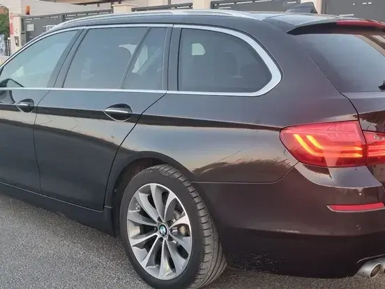 BMW Seria 5 F10/F11/F07 520d