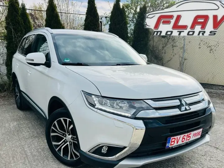 Mitsubishi Outlander 2.2 DI-D 4WD Automatik Intense
