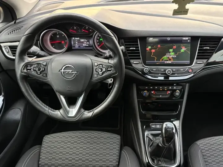 Opel Astra K 1.6 D Business