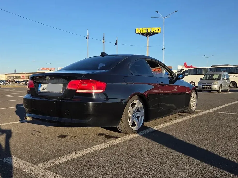 BMW Seria 3 E90/E91/E92/E93 — imagine 3