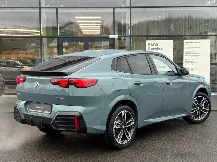 BMW X2 sDrive20i AT MHEV