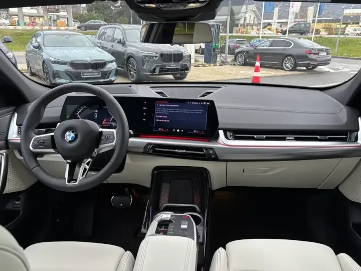 BMW X2 sDrive20i AT MHEV