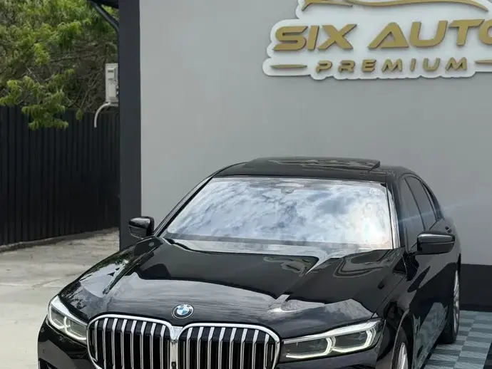 BMW Seria 7 G11/G12 750i xDrive